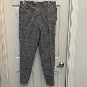 Gray Plaid Trousers size Large with front pockets women’s